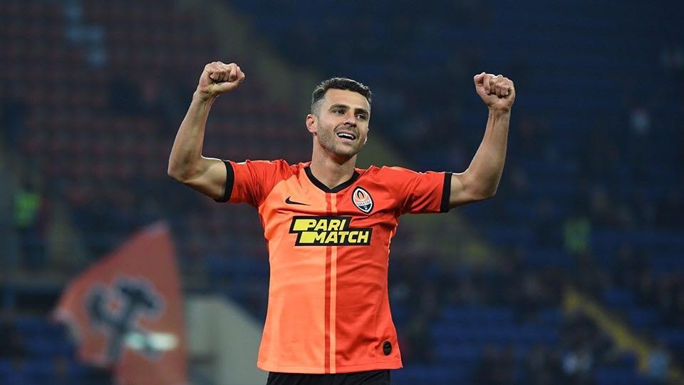 1º - Júnior Moraes - Shakhtar Donetsk - Ucrânia - 21 gols na temporada - 18 gols no Campeonato Ucraniano, 2 gols na Champions League e 1 gol na Europa League