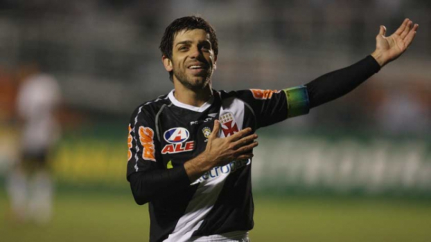 Juninho Pernambucano: o meia cobrou na Justiça R$ 1,5 milhão do Vasco, alegando que o clube lhe devia em salários e direito de imagem referentes à sua última passagem por São Januário, em 2013.