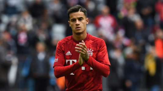 ESQUENTOU - Além do Chelsea e Tottenham que abriram negociações para a contratação de Philippe Coutinho para a próxima temporada, o Manchester United se junta como um forte candidato, segundo o site “Daily Star”. O técnico dos Red Devils, Solskjaer, está com o nome do meio-campista sobre a mesa para renovar o plantel. Além do brasileiro, a equipe também está interessada em Jack Grealish e James Maddison, dois jovens destaques ingleses. 