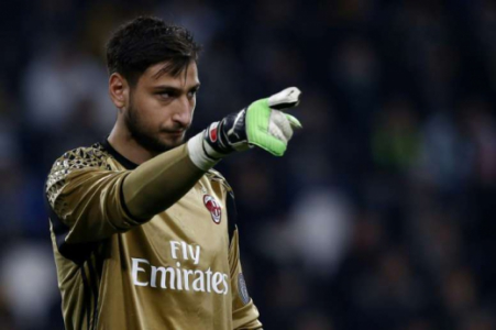 Antonio e Gianluigi (foto) Donnarumma: atuaram juntos no Milan.