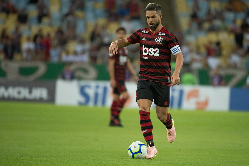 Diego também representou o Flamengo na 'equipe ideal'. 