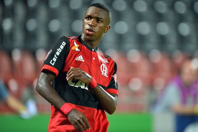 1° lugar - Vinícius Júnior (Flamengo): atacante - 18 anos - 2018 - 45 milhões de euros - Real Madrid (ESP)