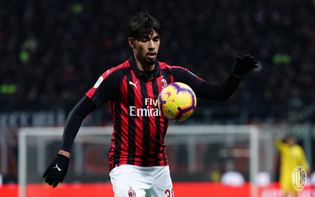 Outro jogador vendido pelo Flamengo foi Lucas Paquetá. O Milan pagou 35 milhões de euros (R$ 150 milhões de euros na época) pelo volante, em 2018.
