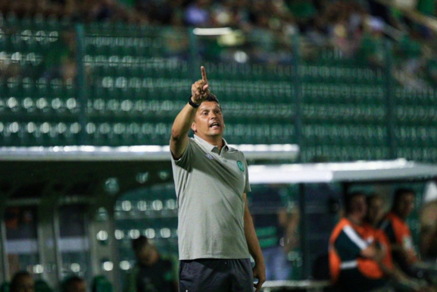 ESQUENTOU - Em coletiva de imprensa, o treinador Claudinei Oliveira afirmou que foi procurado pela diretoria do Avaí, mas ainda não acertou nada.