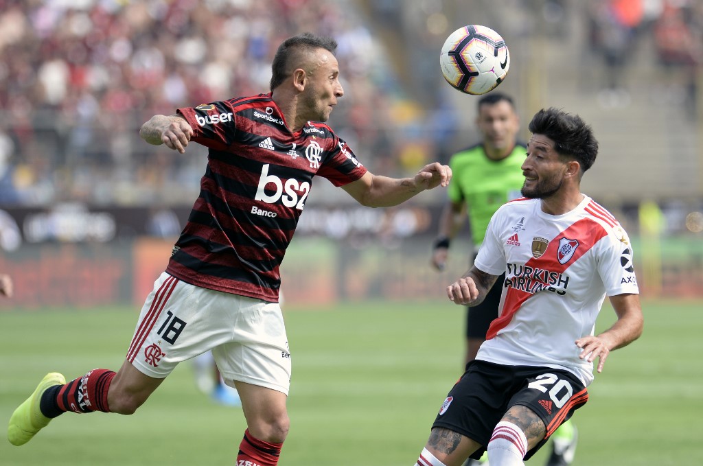 1º) Flamengo x River Plate - 19 pontos