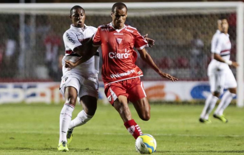 Rivaldo anunciou a aposentadoria em março de 2014, enquanto jogava pelo Mogi Mirim, quando, então, começou a desempenhar a função de treinador. Porém, em 2015, voltou aos gramados e atuou como treinador e jogador do clube.