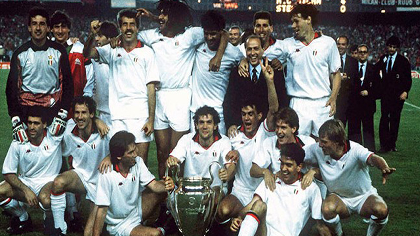 Com o jogadores conhecidos como  "Os Imortais", o Milan foi avassalador na década de 80, ganhando três Copas da Europa (Champions League). Uma delas foi em 88/89, vencendo o Steaua Bucareste por 4 a 0 na final.