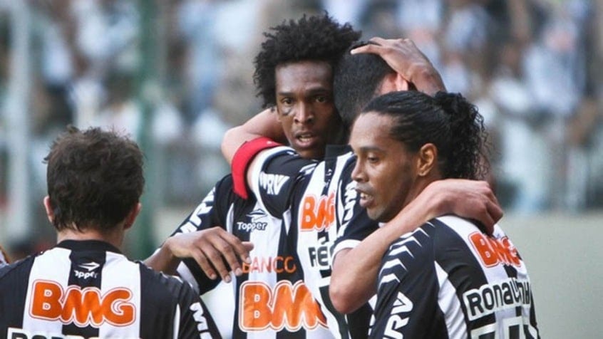 Atlético-MG - 2012: O Galo foi campeão do primeiro turno do Brasileirão com 43 pontos. Porém, quem se sagrou campeão brasileiro daquele ano foi o Fluminense, com 77 pontos. O Atlético terminou em segundo, com 72 pontos.