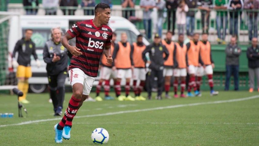 Orlando Berrío - O atacante é Bicampeão da Copa Libertadores. Em 2016, foi campeão com a camisa do Atlético Nacional. Já ano passado, venceu com o Flamengo, sob o comando de Jorge Jesus.