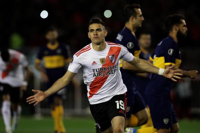 Rafael Santos Borré (25 anos) - Atacante colombiano do River Plate