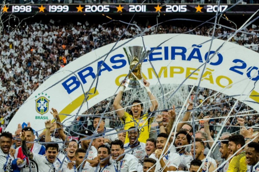 Na última quarta-feira, Jô foi anunciado como reforço do Corinthians para sua terceira passagem pelo clube. A segunda delas foi há três anos e o elenco ainda conta com remanescentes daquela temporada vitoriosa em 2017. Veja, na galeria a seguir, quem Jô vai reencontrar no Timão em 2020: