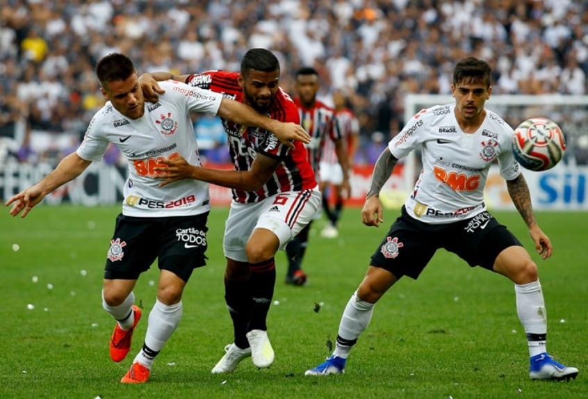 Paulistão 2019 - No ano seguinte à eliminação para o Corinthians no Paulistão, as duas equipes voltaram a se enfrentar, mas dessa vez na final. Os times empataram no Morumbi na primeira partida, mas, no segundo confronto, o Corinthians venceu por 2 a 1. 