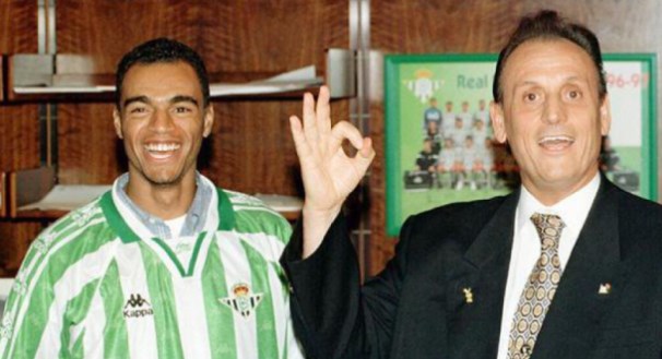 2º - Denilson - Também revelado pelo São Paulo, o meia foi vendido ao Bétis, da Espanha, por 31,5 milhões de euros (cerca de R$ 203 milhões), na temporada 1998/99.