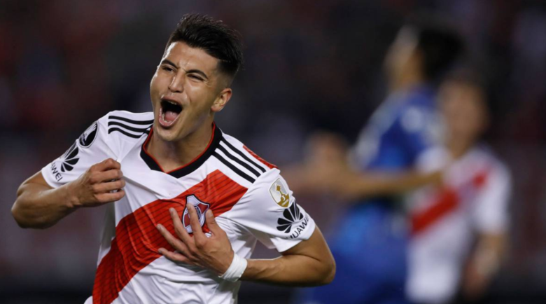 Exequiel Palacios, que acabou de completar 22 anos, atua como meio-campista no Bayer Leverkusen, com contrato até 2025. Sua carreira começou no River Plate, pelo qual detém três títulos: Libertadores, Recopa Sul-Americana e Copa Argentina. Vale 18 milhões de euros (R$ 117,7 milhões).