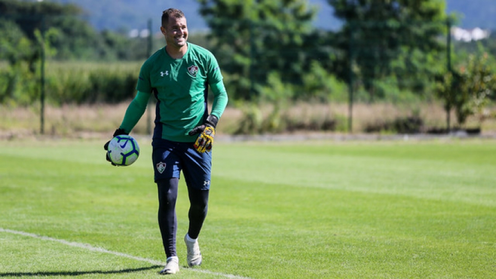 O goleiro Agenor foi dispensado pelo Fluminense após o final da temporada passada e procura um outro clube para jogar neste ano