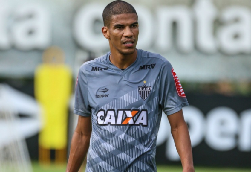 Leonardo Silva - Atlético-MG - Leonardo Silva chegou em 2011 e se tornou uma das principais peças do Galo na década, sendo símbolo de liderança na defesa.