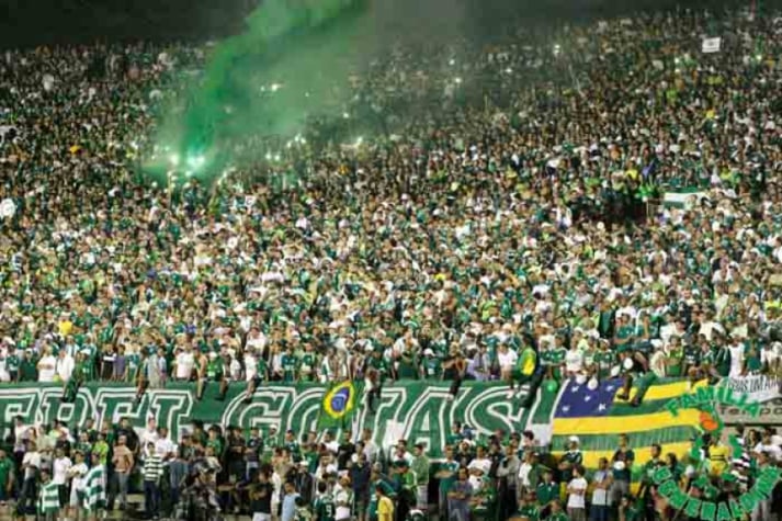 19 – Goiás: em um salto, são 72 mil torcedores inscritos na TV digital do clube.