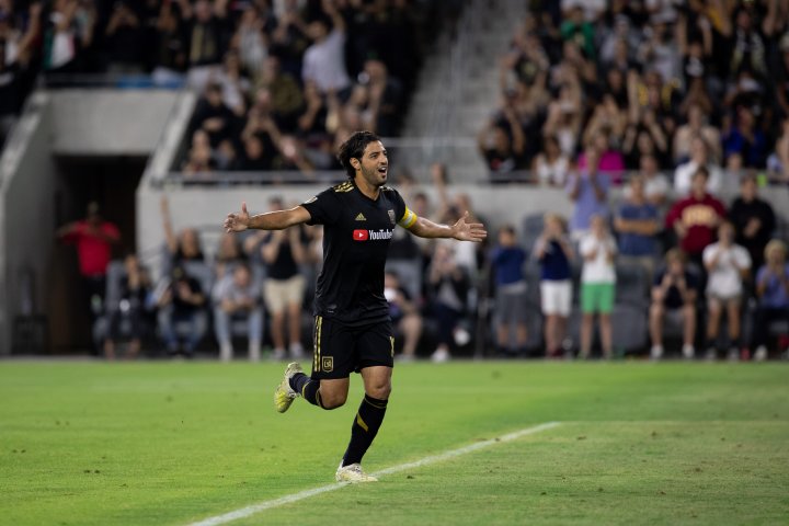 ESQUENTOU - Um dos principais jogadores do Los Angeles FC e da MLS, Carlos Vela pode estar de partida dos Estados Unidos. O contrato do mexicano com o LAFC acaba em dezembro e, em entrevista, ele fez mistério sobre sua renovação e evitou falar do assunto.