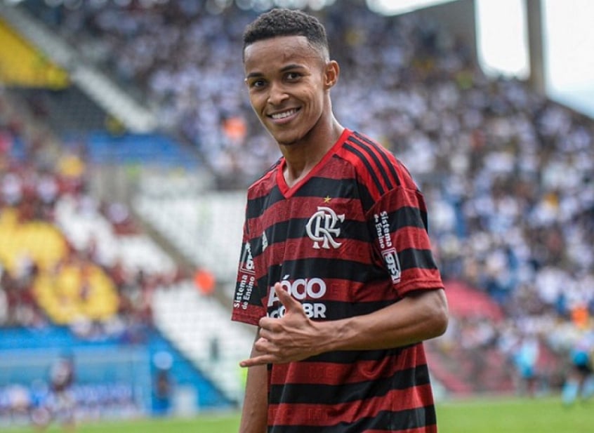 Lázaro (Flamengo) - 18 anos - Valor da multa rescisória: R$ 370 milhões.