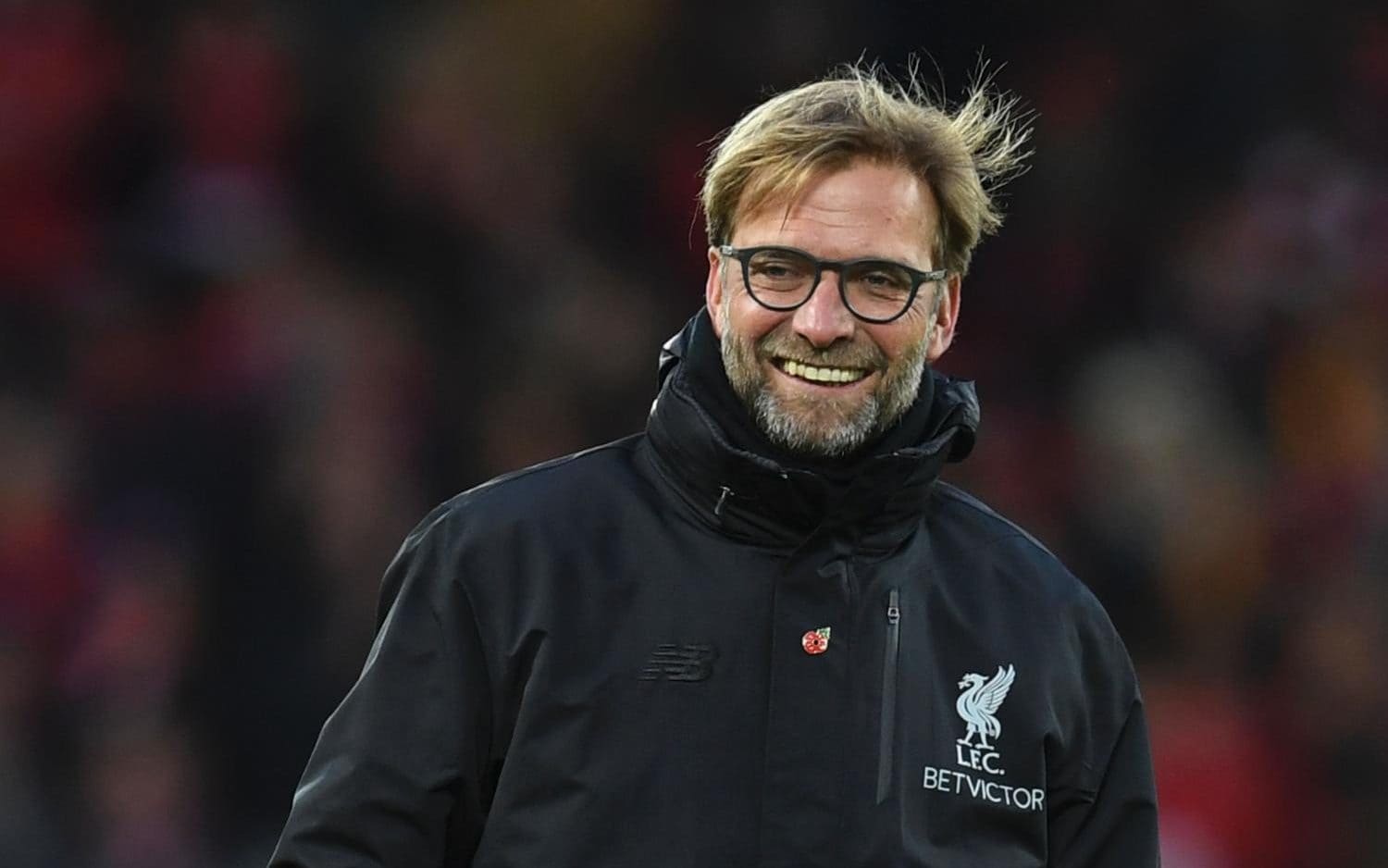 NA SUA MELHOR TEMPORADA, TEVE APROVEITAMENTO DE 73% - Em sua melhor temporada pelo Liverpool, o aproveitamento de pontos foi impressionante: 73%, na temporada 2021/22. Curiosamente, foram apenas dois títulos de menor importância nesta temporada, a Copa da Inglaterra e a Taça da Liga Inglesa. Na Premier League, terminou só um ponto atrás do Manchester City.