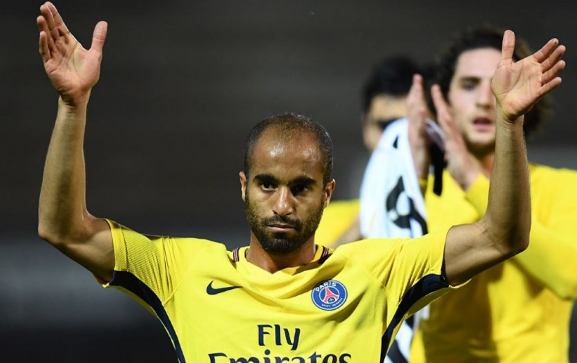 O PSG comprou Lucas Moura do São Paulo por 43 milhões (R$ 108,34 milhões à época), no ano de 2012.