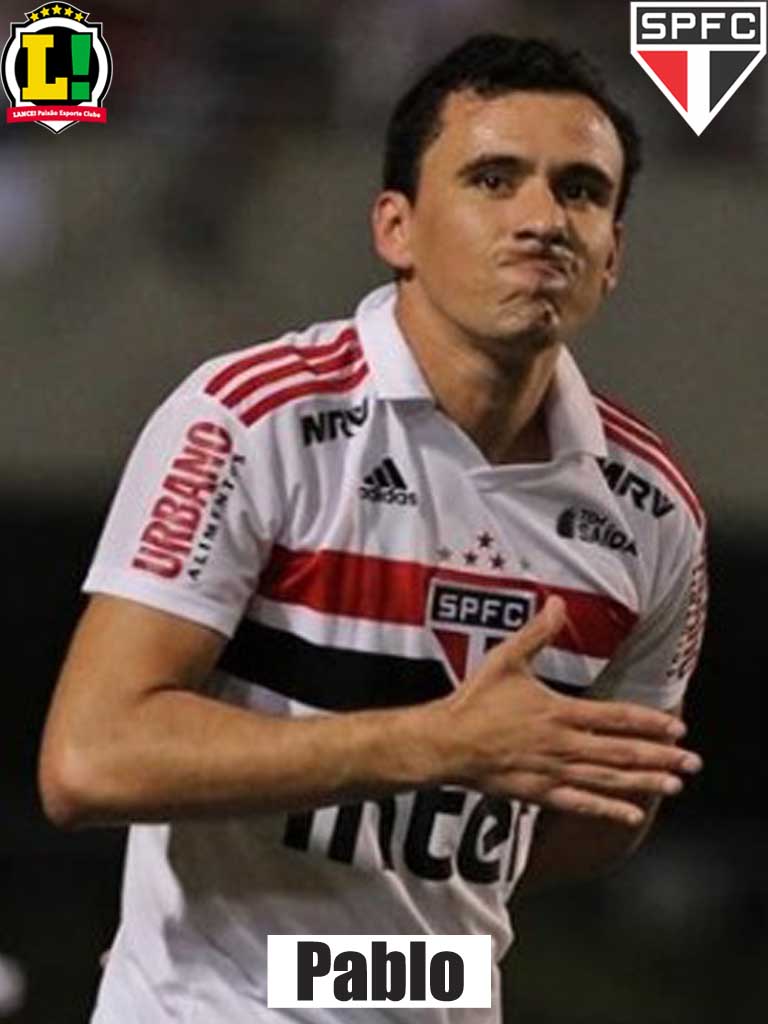 Pablo- Sem nota - O camisa 9 entrou na vaga de Brenner, poupado. Não teve nenhuma chance no ataque.