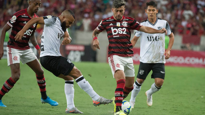 CEARÁ - Sobe - Felipe Silva: Em lance jogada individual pela ponta esquerda, construiu a jogada do gol de Galhardo, o único do Vozão no jogo. Foi o protagonista das poucas jogadas de ataque do Ceará no Maracanã. Desce: O Ceará achou um gol e parou. A equipe foi valente em segurar o melhor ataque da América por bons minutos. Quando resolver tentar contra-atacar, porém, já era tarde. A equipe não tinha opções de velocidade e ficou ainda mais exposta atrás. 