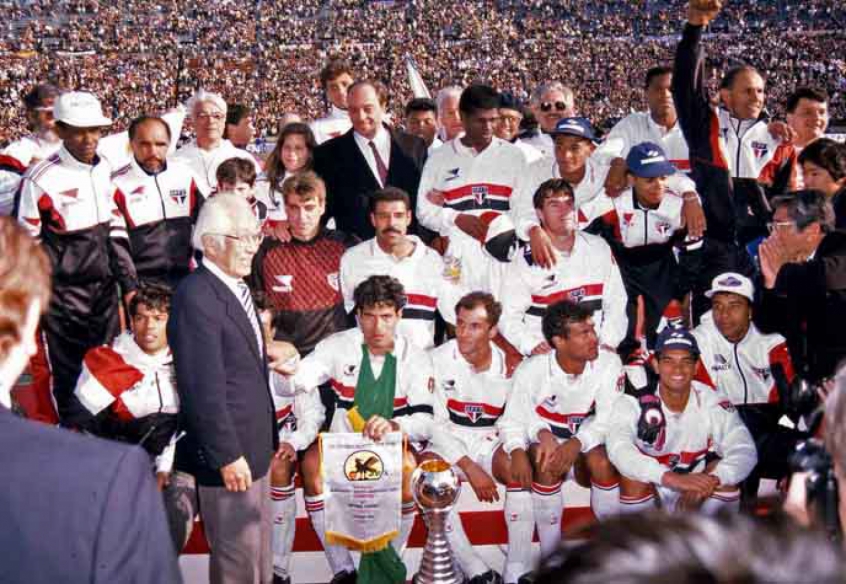 Com a camisa do clube, o arqueiro conquistou os Paulistas de 1991 e 1992, o Brasileiro de 1991, as Libertadores de 1992 e 93 e os Mundiais nos mesmos anos – ou seja, em duas finais de Mundiais, ele tem 100% de aproveitamento, com dois títulos.