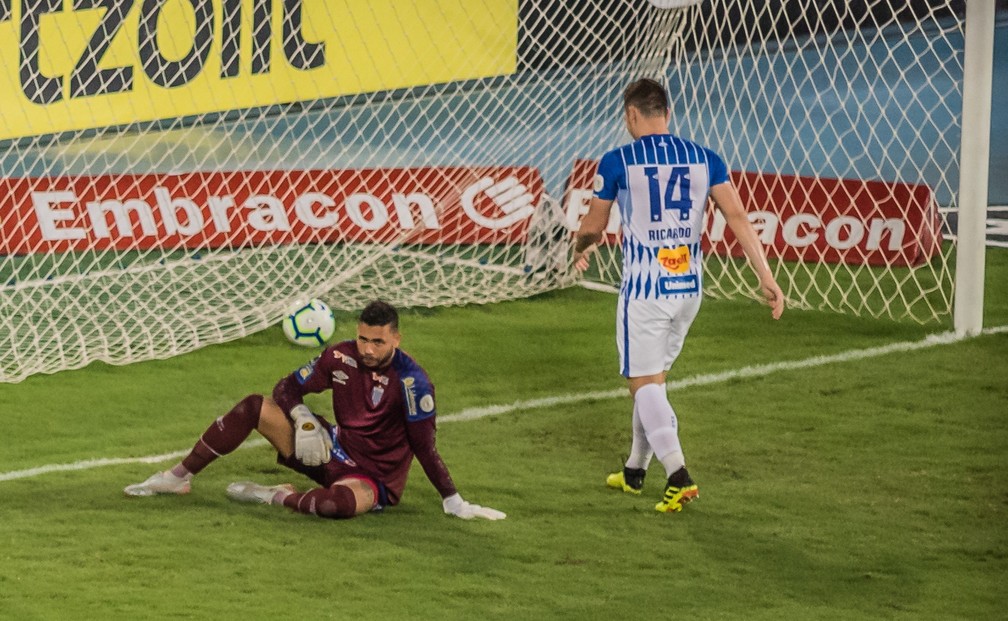 9. Avaí (2017) - Mais um rebaixado que não marcou nos 3 primeiros jogos.