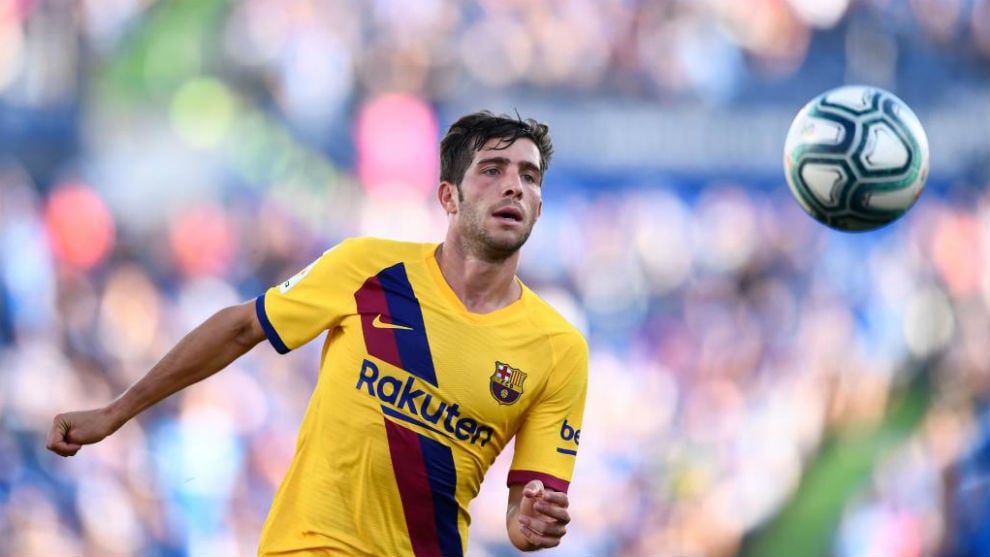 ESQUENTOU - Segundo o jornal "Marca", o Barcelona está em vias de acertar a renovação de contrato com o lateral/meio-campista Sergi Roberto. O novo vínculo com o atleta seria até junho de 2024.