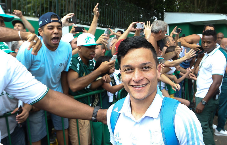 Artur: revelado pelo Palmeiras, era visto como uma grande promessa dentro do clube, porém alguns fatos extracampo e um rendimento abaixo dentro dos gramados, sendo emprestado para o Bahia, onde ganhou valor até ser vendido ao RB Bragantino 5,5 milhões de euros.