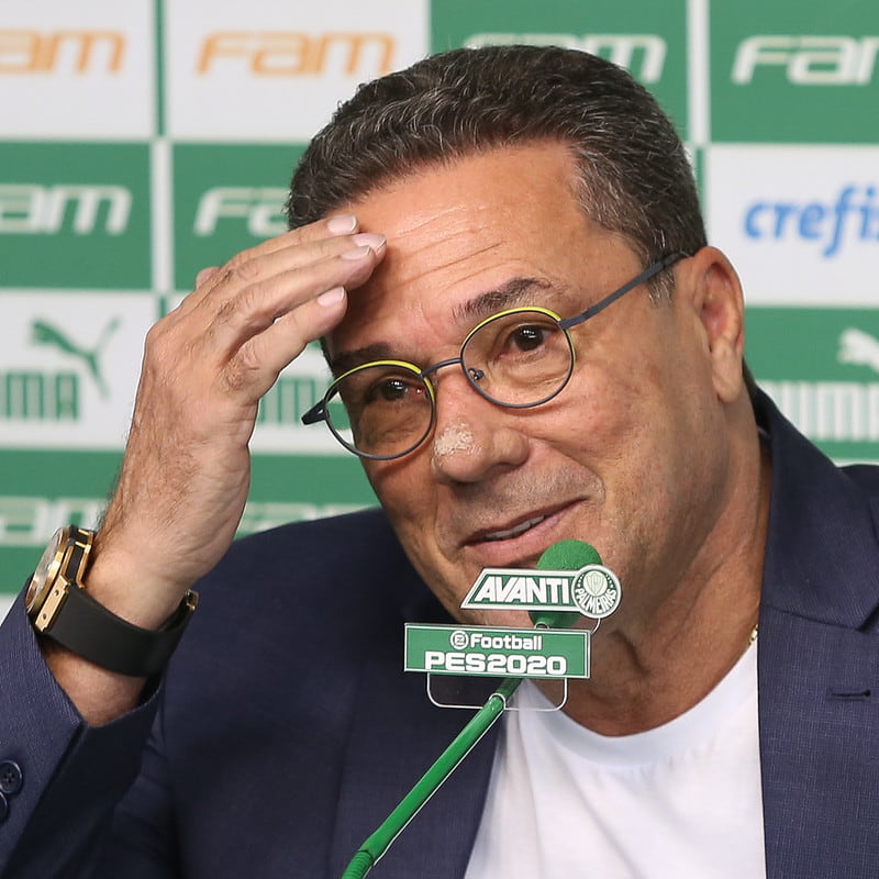 Vanderlei Luxemburgo comemora 68 anos neste domingo, dia 10 de maio. O técnico está em sua quinta passagem pelo Palmeiras e o L! relembra aqui nove momentos de alegria e um de tristeza do “pofexô” no comando da equipe. Veja!