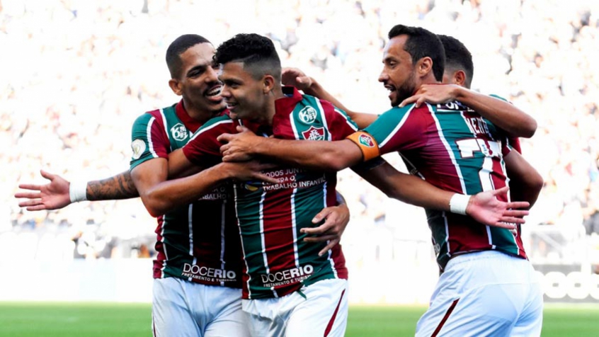 Primeira vez como titular, o garoto Evanilson brilhou na vitória do Fluminense por 2 a 1 sobre o Corinthians, neste domingo, pela última rodada do Brasileiro. O garoto marcou os dois gols do Tricolor e recebeu a maior nota entre os jogadores do Tricolor. (Por Joel Silva - joelsilva@lancenet.com.br)