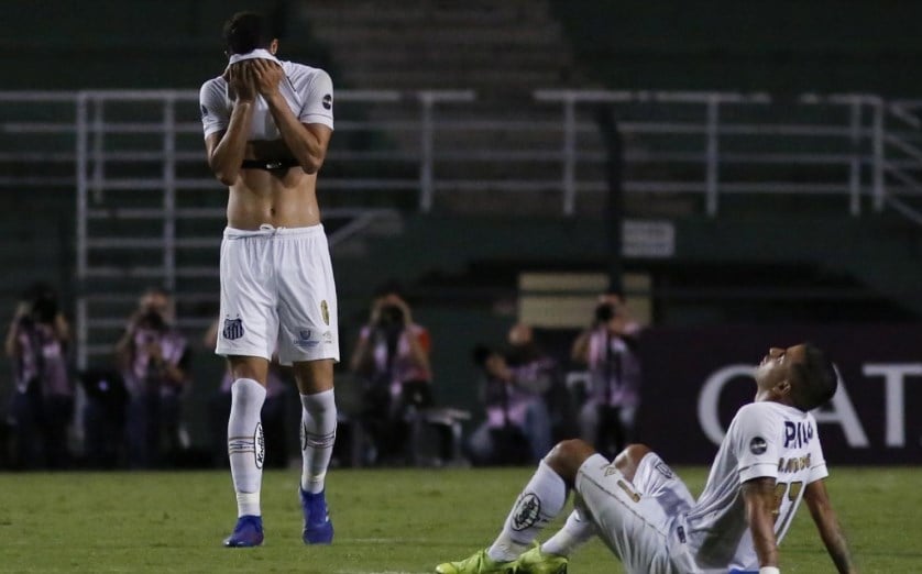 Santos 1 x 1 River Plate-URU - Primeira rodada Sul-Americana 2019 - No Pacaembu, o Peixe levou a pior por conta da regra do gol fora de casa e abandonou prematuramente a competição.