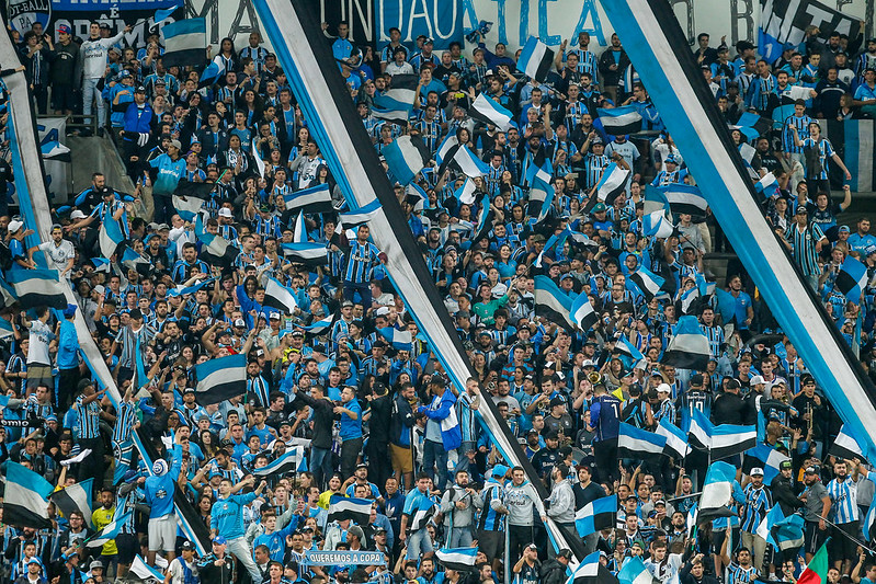 9º: Grêmio - 1065 pontos em 700 jogos