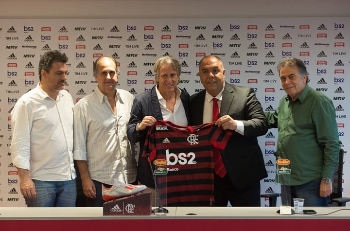 Marcos Braz critica maneira como Jorge Jesus tentou forçar um retorno ao Flamengo.