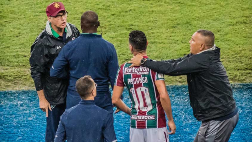 Oswaldo de Oliveira - A terceira passagem do treinador por Laranjeiras durou apenas 38 dias. Ele chegou para substituir Diniz, mas os resultados e as ofensas trocadas com Paulo Henrique Ganso, além de gesto obsceno para torcedores que o hostilizavam na saída para o vestiário após o jogo contra o Santos, pesaram para a demissão.