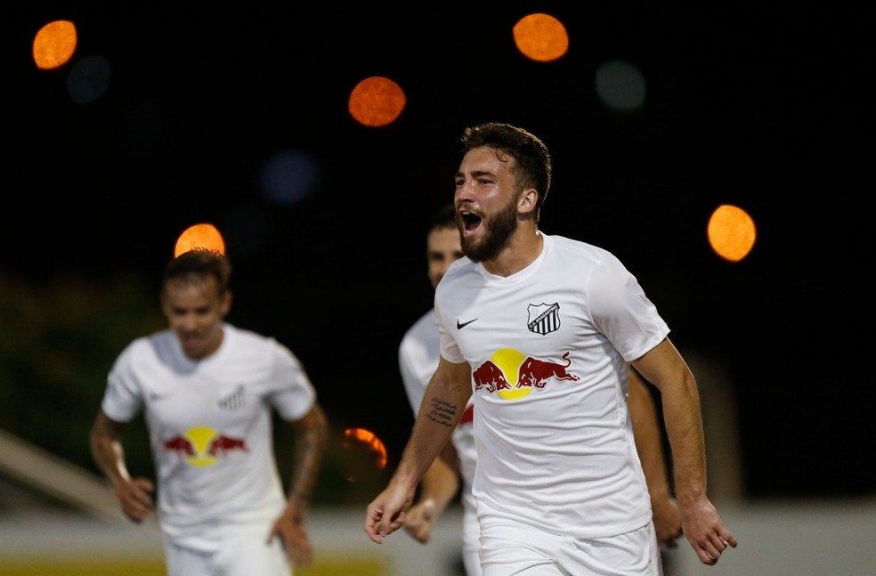 LÉO ORTIZ - Red Bull Bragantino (C$ 9,18) - Não negativou nas três partidas que fez e enfrentará Evanílson, o jogador que mais teve perdas de posse de bola no Brasileirão, segundo o SofaScore. Diante do Fluminense em casa, manter o saldo de gols é uma boa possibilidade. Ainda que os Touros sofram gol, Ortiz pouco compromete.