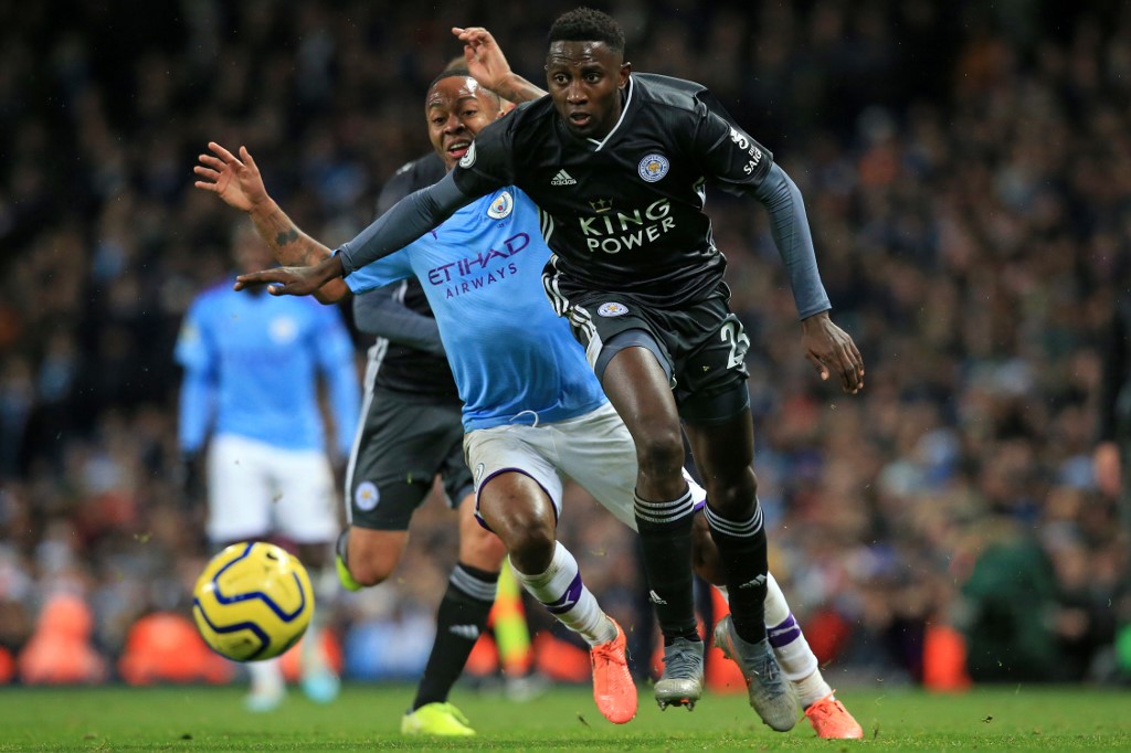 ESQUENTOU - O volante Ndidi, do Leicester, está sendo observado pelo Real Madrid, de acordo com a mídia inglesa. Seu contrato expira somente em 2024 e seu valor de mercado, de acordo com o “Transfermarkt”, é de 36 milhões de euros (R$ 209 milhões).