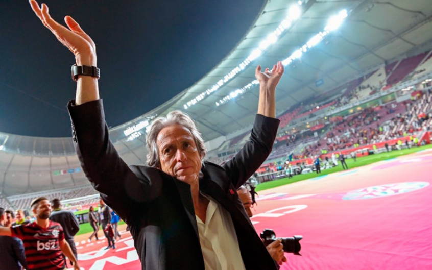 ESQUENTOU: Rodolfo Landim, presidente do Flamengo, demonstrou confiança na renovação de contrato com o técnico Jorge Jesus. Em entrevista ao canal “Fox Sports”, ele disse que o português “vale todo dinheiro”, “é o Messi dos treinadores” e que as conversas estão bem encaminhadas. “Tenho certeza absoluta que chegaremos a um bom denominador com ele”, garantiu.