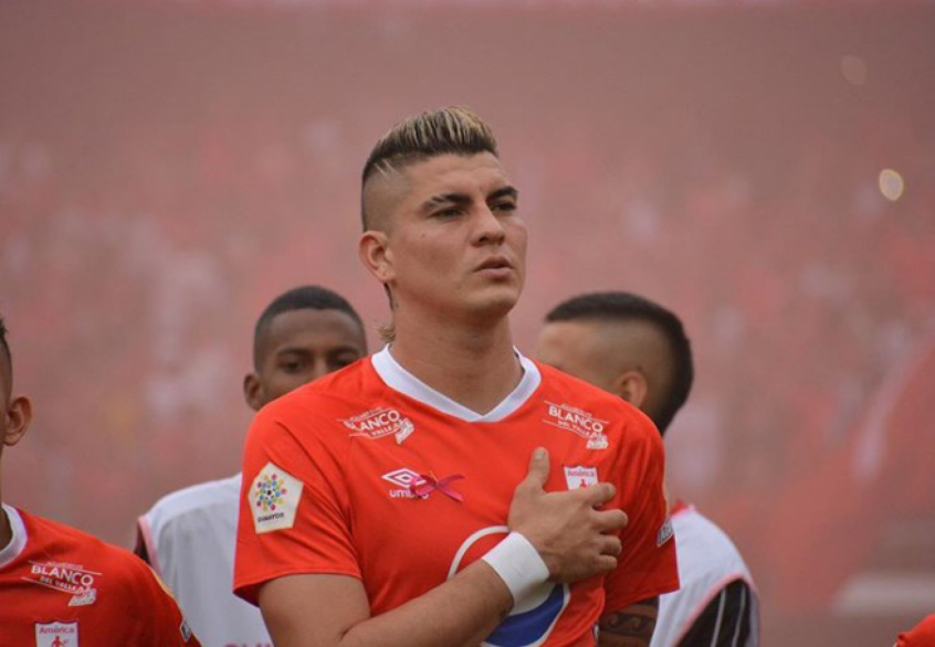 O atacante Michael Rangel, do América de Cali, interessa ao Cruz Azul, do México. Em alta após a conquista do Finalización, a contratação de Michael Rangel é analisada não apenas pela Máquina, mas também pelo Toluca.