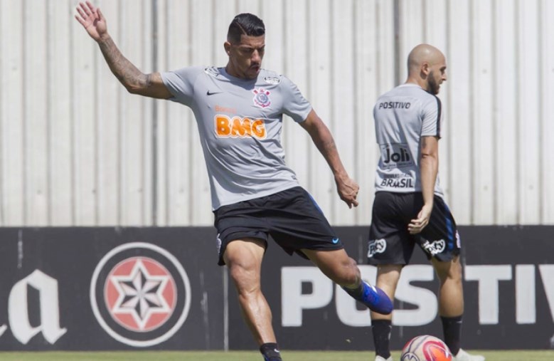 O volante Ralf é um dos integrantes do Corinthians na 'seleção'.