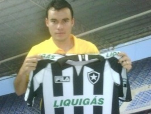 Após a quinta passagem pela Ponte Preta, Renato Cajá, agora, defende o Juventude.