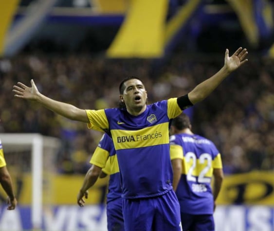Riquelme (bônus destaque do Boca Juniors): meia - 43 anos - atualmente está aposentado