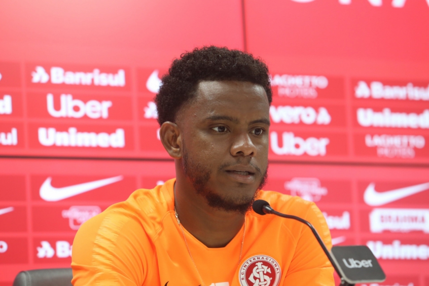 O Internacional também não vai renovar o contrato com o volante Rithely, emprestado pelo Sport ao Colorado. O seu futuro é incerto também no clube pernambucano.