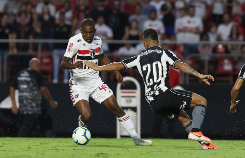 Toró: atacante do São Paulo, 21 anos, jovem de Cotia, contrato até dezembro de 2022. Participou de cinco jogos no Brasileiro deste ano, nenhum como titular (média de 12 minutos por partida, segundo o SofaScore).