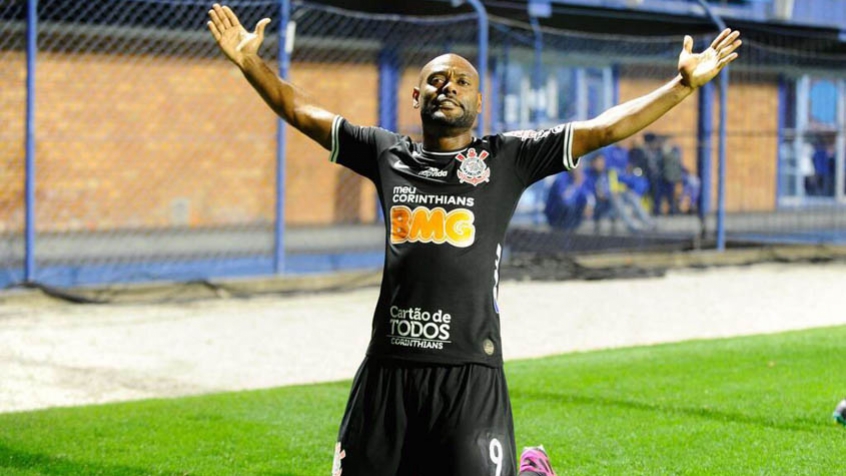 Vagner Love - Deixou sua marca nas edições 2015 e 2019 - 19 gols