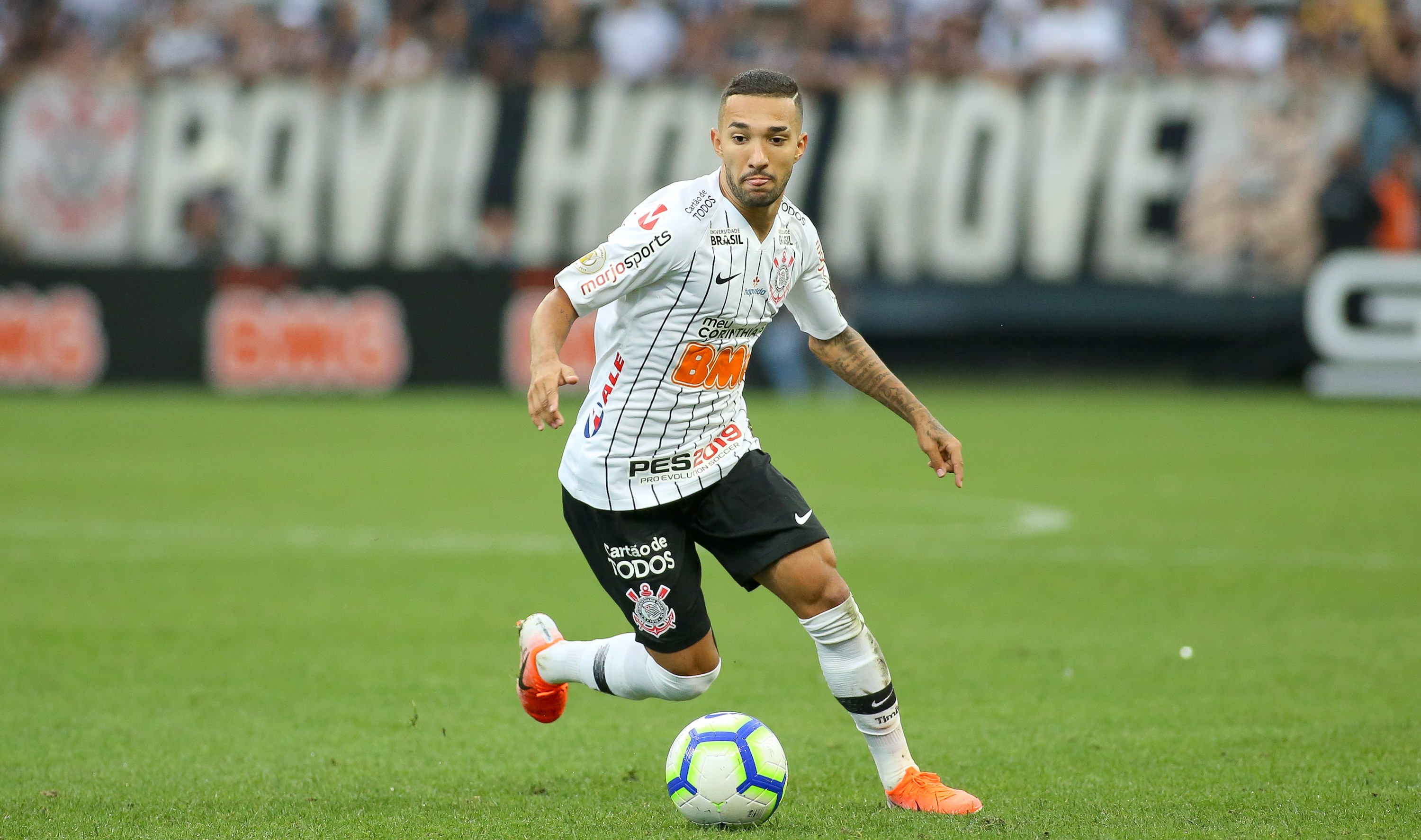 O Corinthians acertou a venda do atacante Clayson ao Bahia, por valores ainda não divulgados. A negociação foi noticiada inicialmente pelo site “Meu Timão” e o LANCE! confirmou que as partes já chegaram a um acordo.