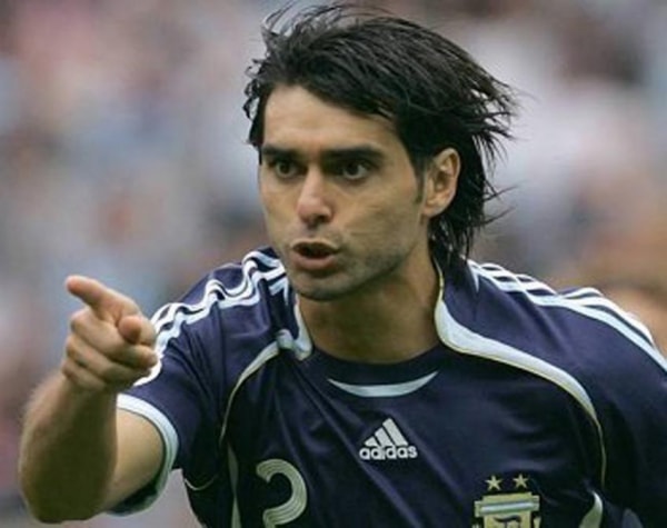 Roberto Ayala - Zagueiro - Argentina - time na época da Copa América de 2004: Valência - Onde está atualmente: Ayala integra a comissão técnica de Lionel Scaloni na Seleção da Argentina.