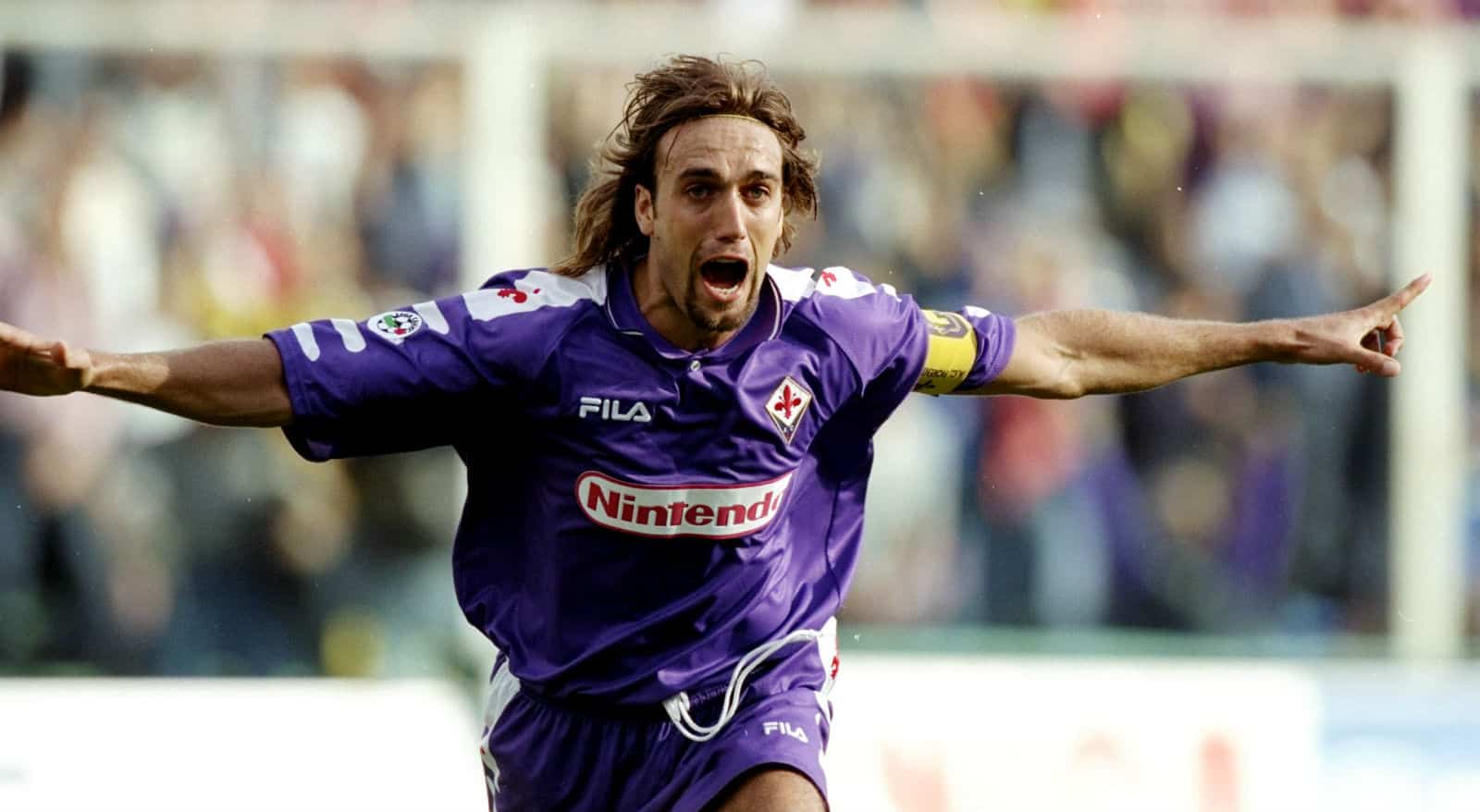 17 – Batistuta: atuava como atacante e fez história na Fiorentina, também com passagens por Roma (depois) e River e Boca (antes). Foi o único jogador a marcar um hat-trick em duas Copas diferentes